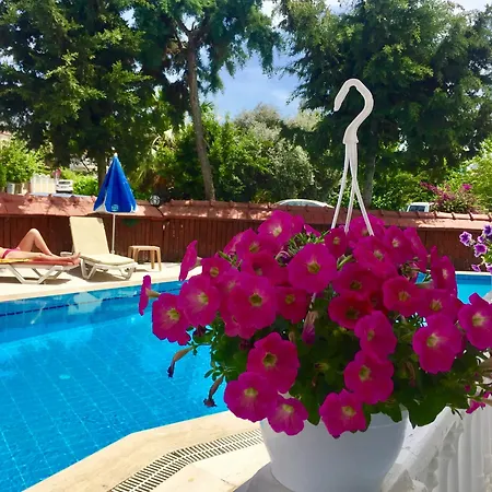 Nehir Apartmanhotel 3*